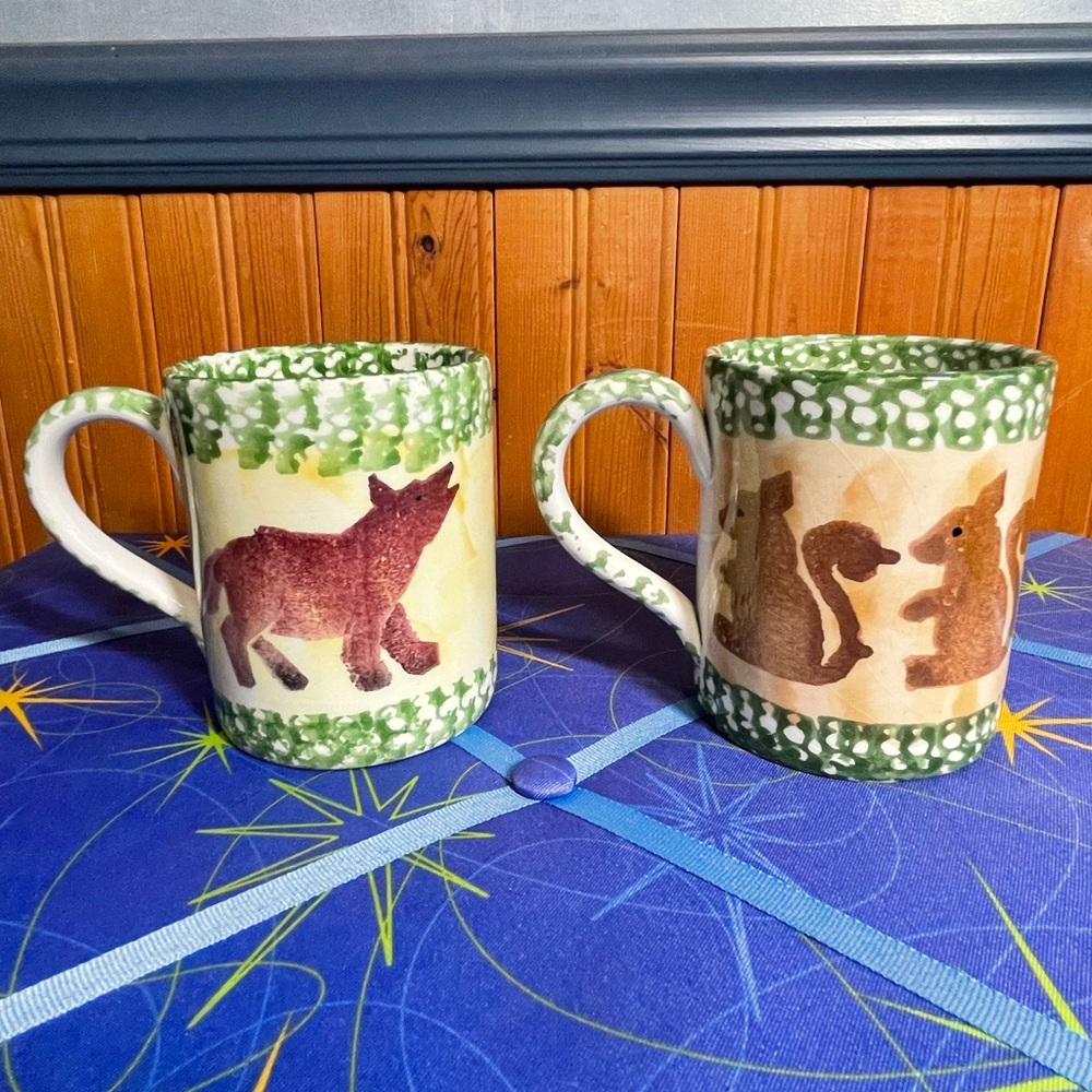 Set of 2 Zrike cabin fever mugs